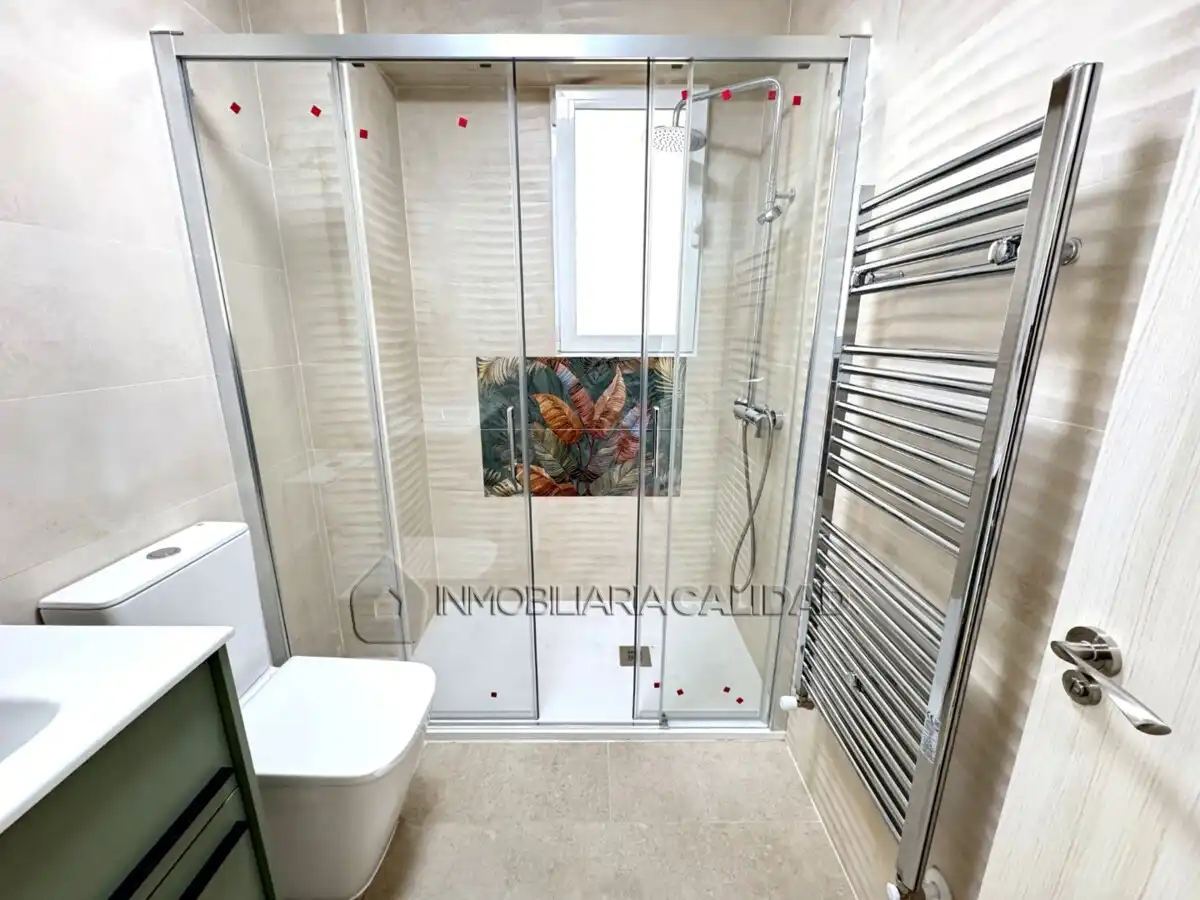 Baño de Piso en venta en Burgos con Calefacción
