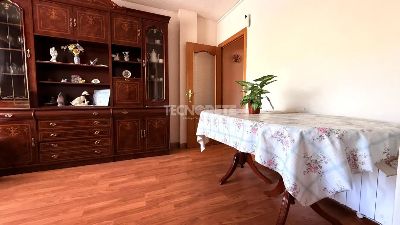 Piso con ascensor en venta en Alamín, imagen 4