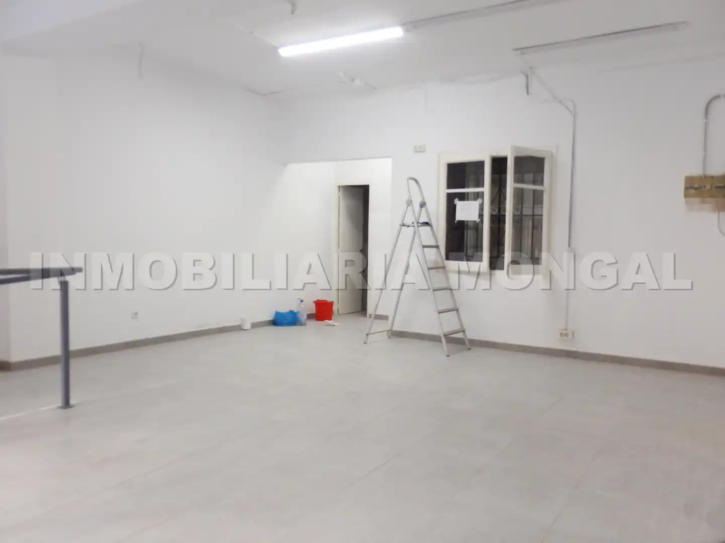 Local comercial en alquiler en Avinguda del Parc 31, imagen 9