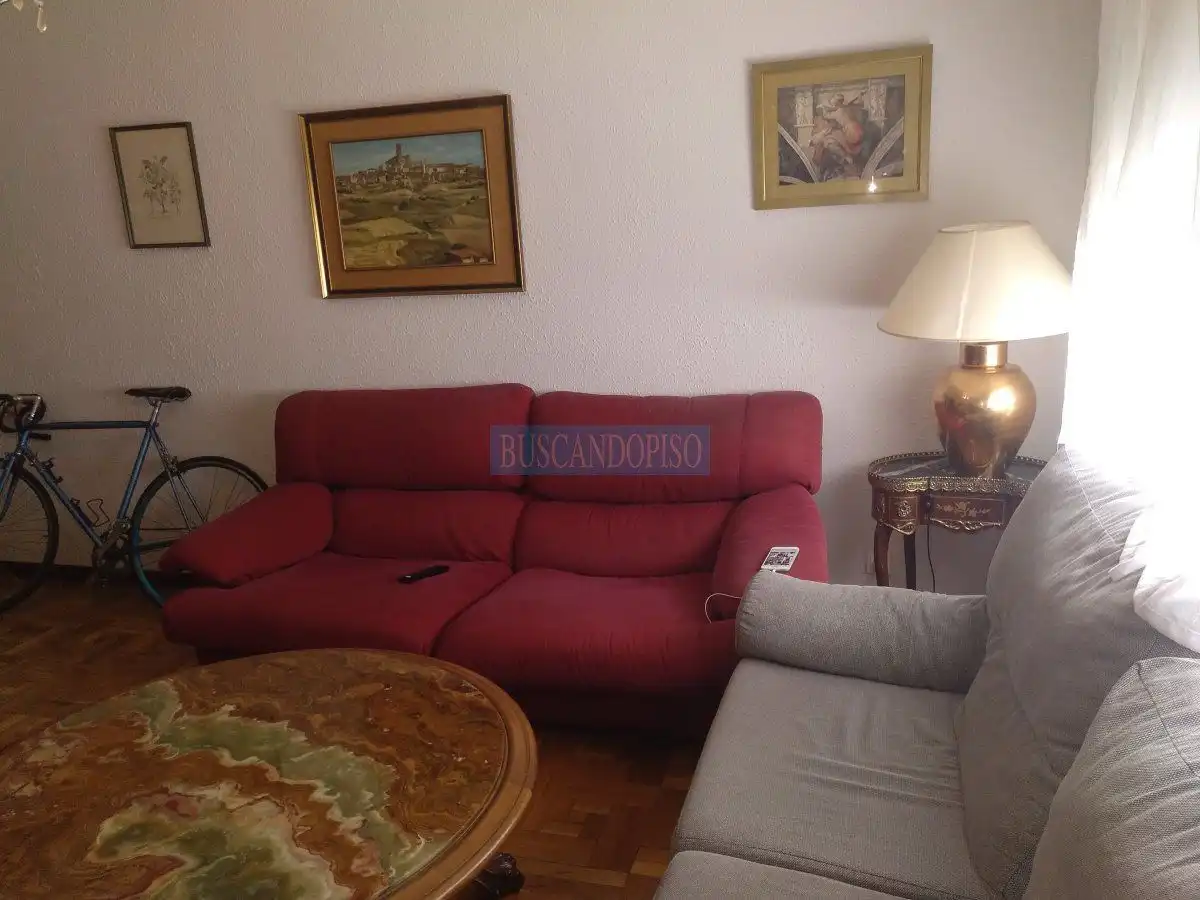 Living room of Flat for rent in  Logroño  with Heating, Parquet flooring and Terrace