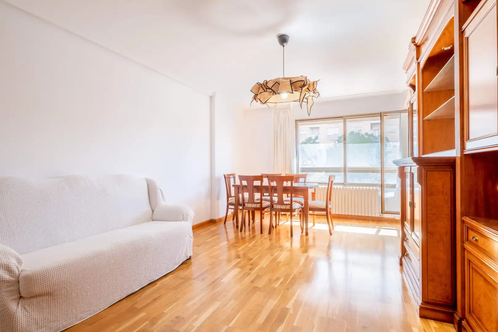 Dining room of Flat for sale in Zaragoza  with Air Conditioner, Heating and Parquet flooring