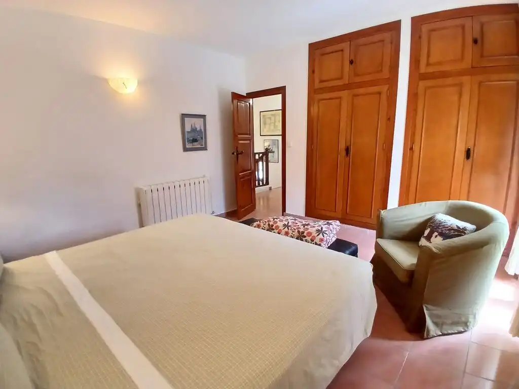 Schlafzimmer von Einfamilien-Reihenhaus zum Verkauf in Fuengirola mit Klimaanlage, Terrasse und Möbliert
