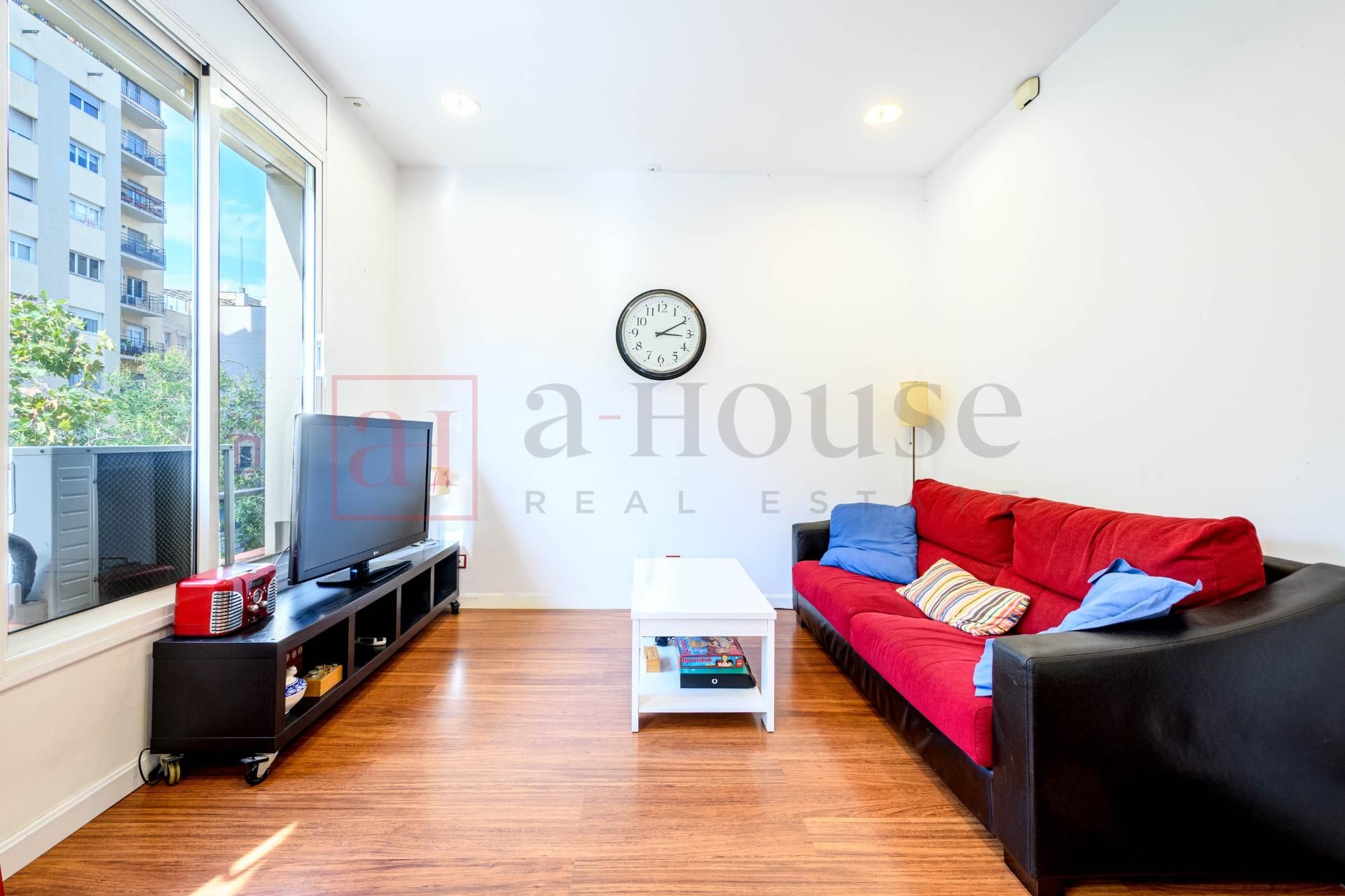 Living room of Flat for sale in  Barcelona Capital  with Air Conditioner and Heating