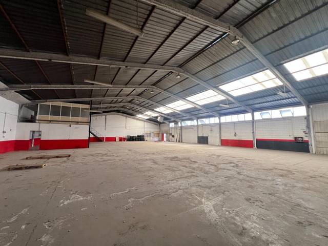 Nave industrial en Alquiler en Pla de la Vallonga