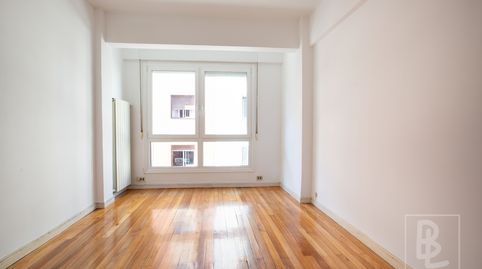 Foto 2 de Piso en venta en Kale Barria, 1, Las Arenas, Getxo