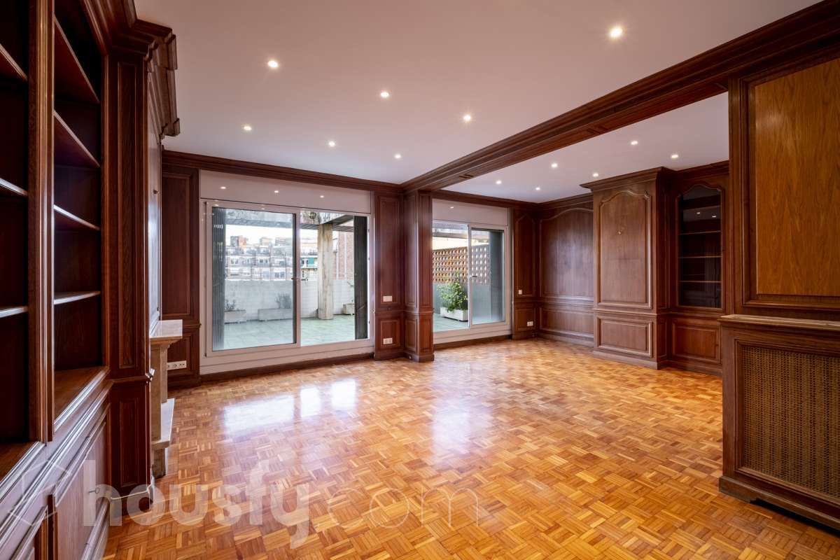 Wohnzimmer von Dachboden zum Verkauf in  Barcelona Capital mit Klimaanlage, Heizung und Terrasse