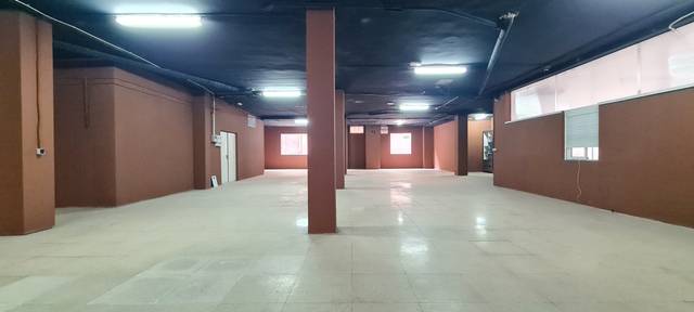 Local comercial en Alquiler en Carrer Profesor Manuel Broseta, 1 en Casco Urbano