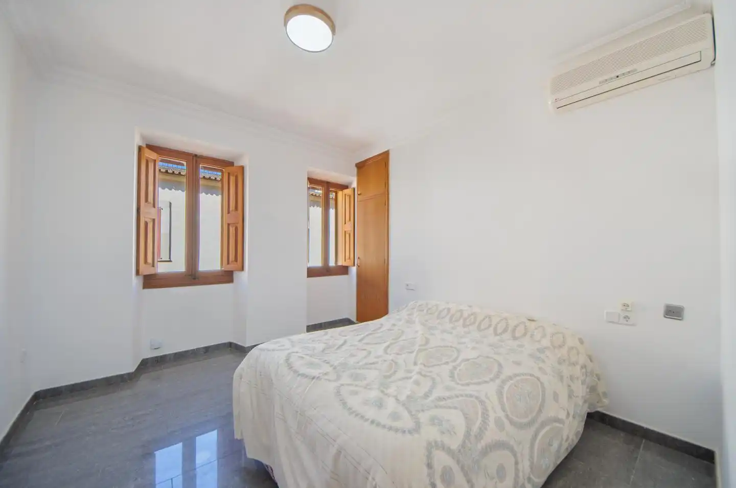 Habitación de Dúplex en venta en Santa María del Camí con Aire acondicionado y Terraza