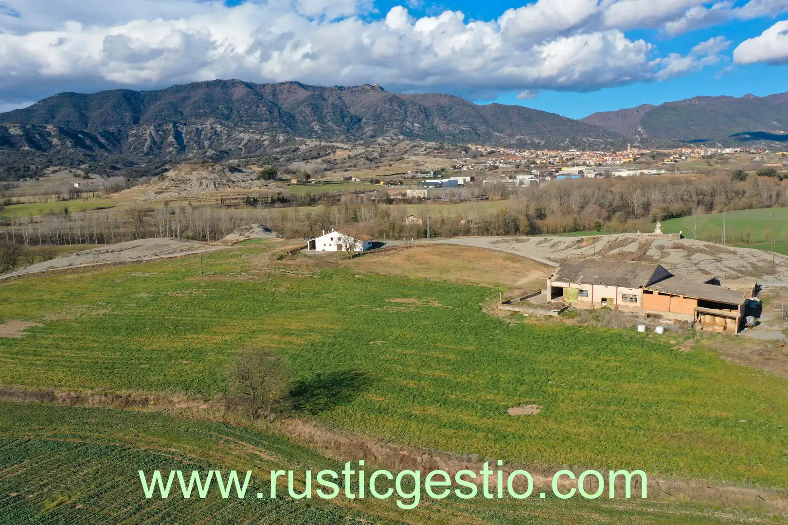 Finca rústica en venda en Sant Vicenç de Torelló amb Jardí privat