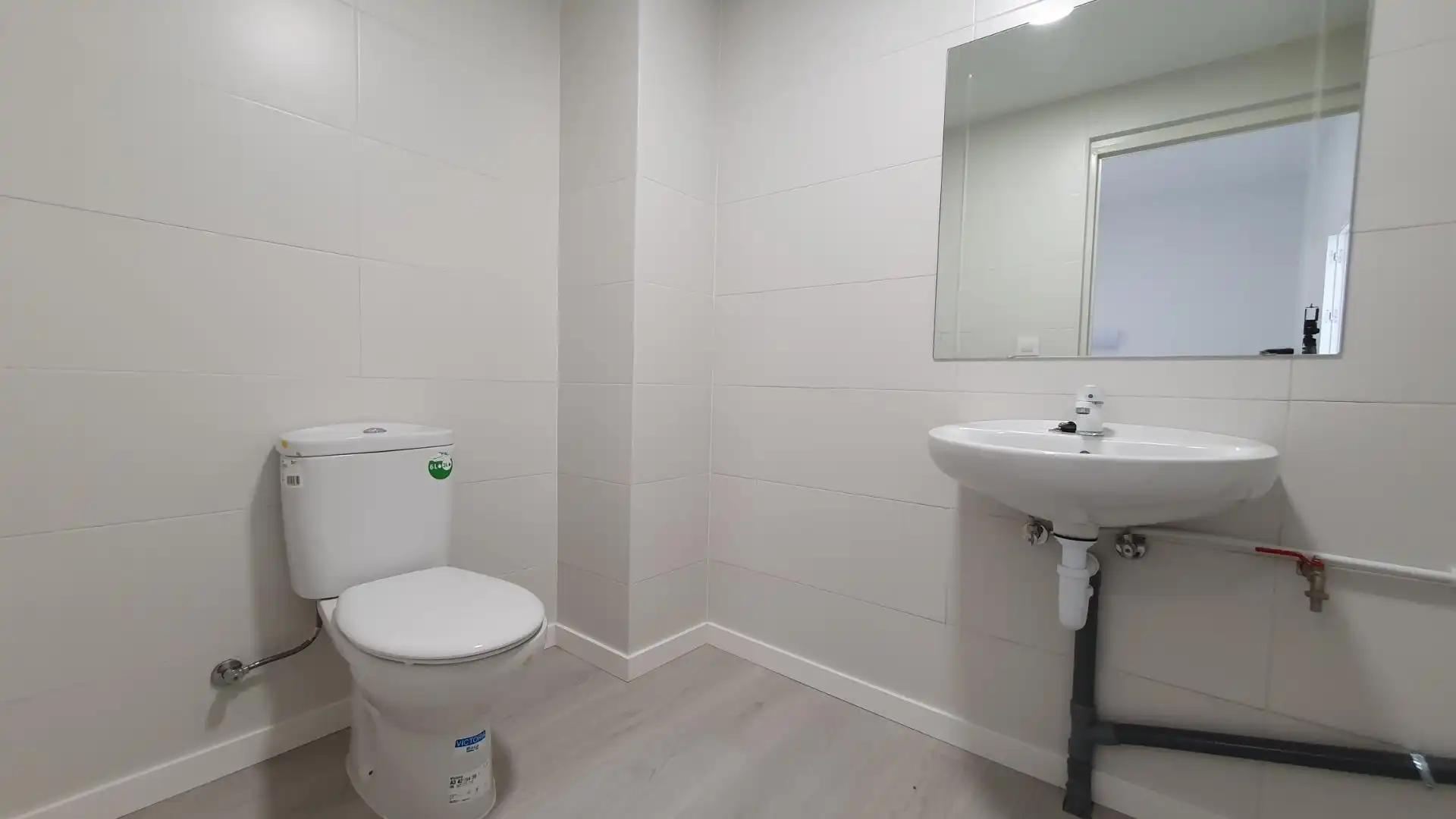 Baño de Local de alquiler en Vitoria - Gasteiz