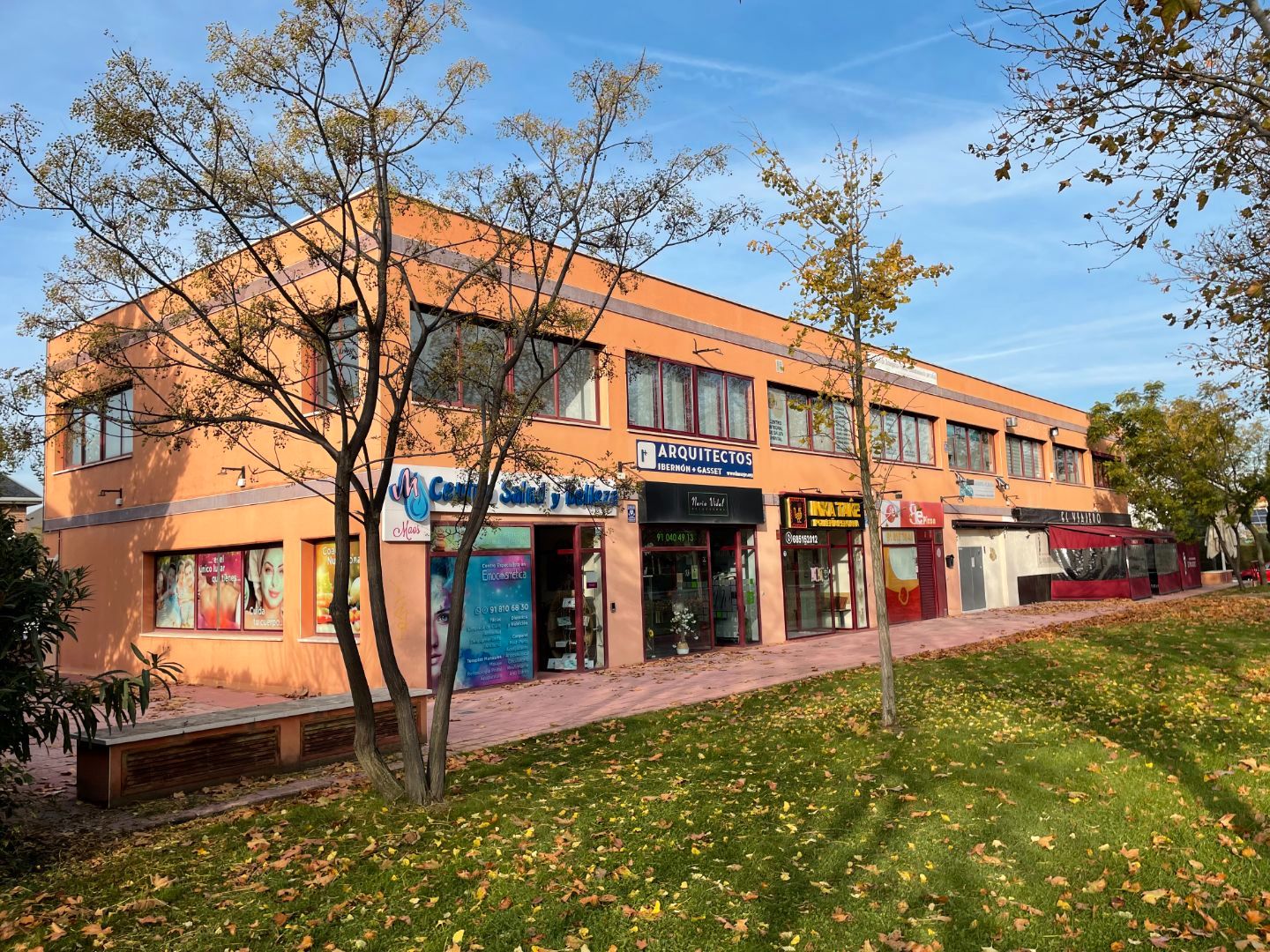 Exterior view of Office to rent in Villanueva de la Cañada  with Air Conditioner and Heating