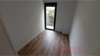 Bedroom of Flat for sale in Girona Capital  with Air Conditioner and Terrace