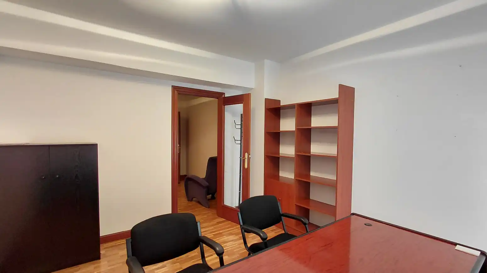Oficina de lloguer en Burlada / Burlata