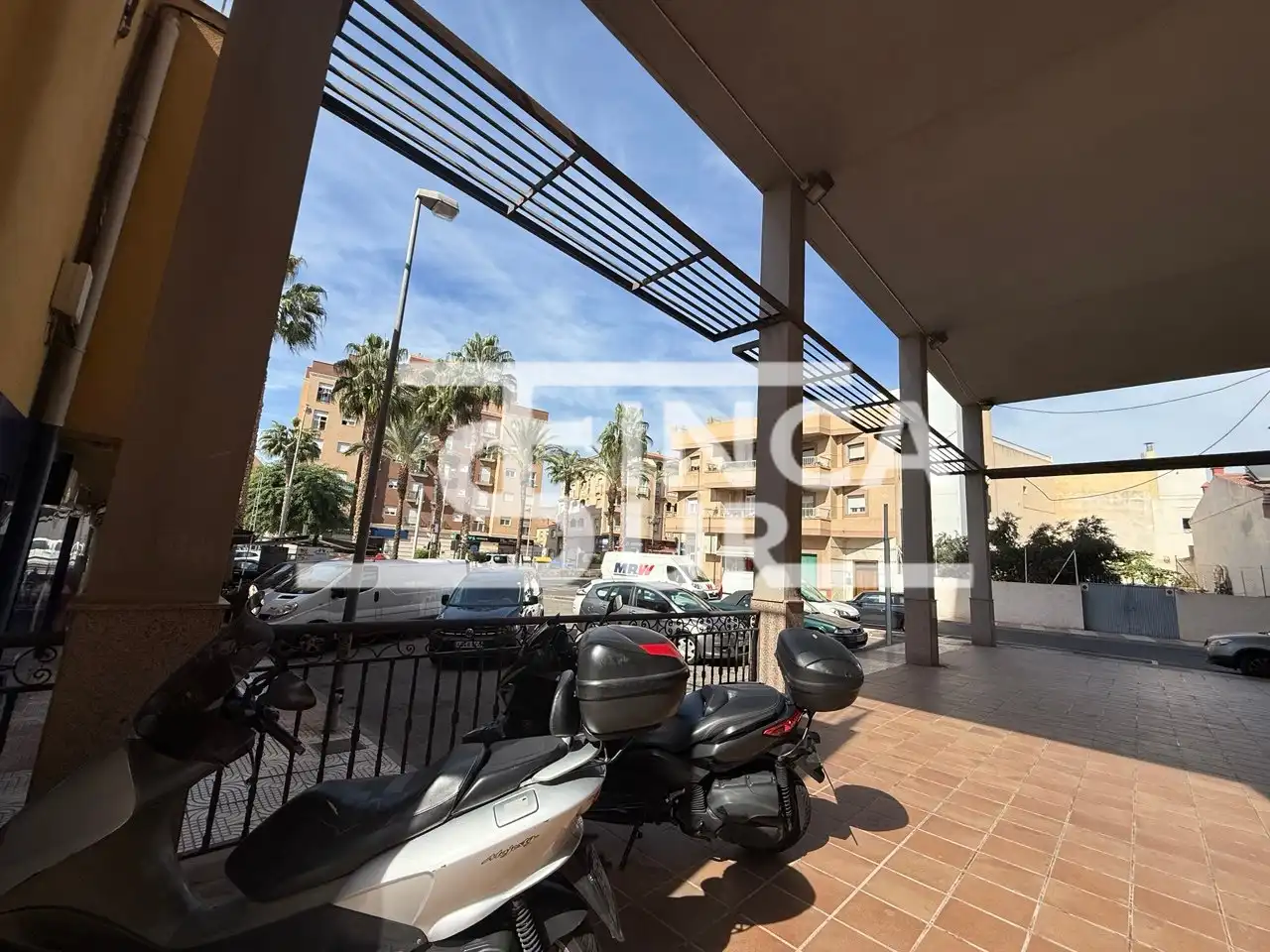 Büro mit Aufzug zum Verkauf in Calle Sierra de las Estancias 9, imagen 2