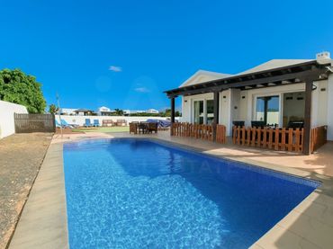 Casa amb piscina en venda a Playa Blanca