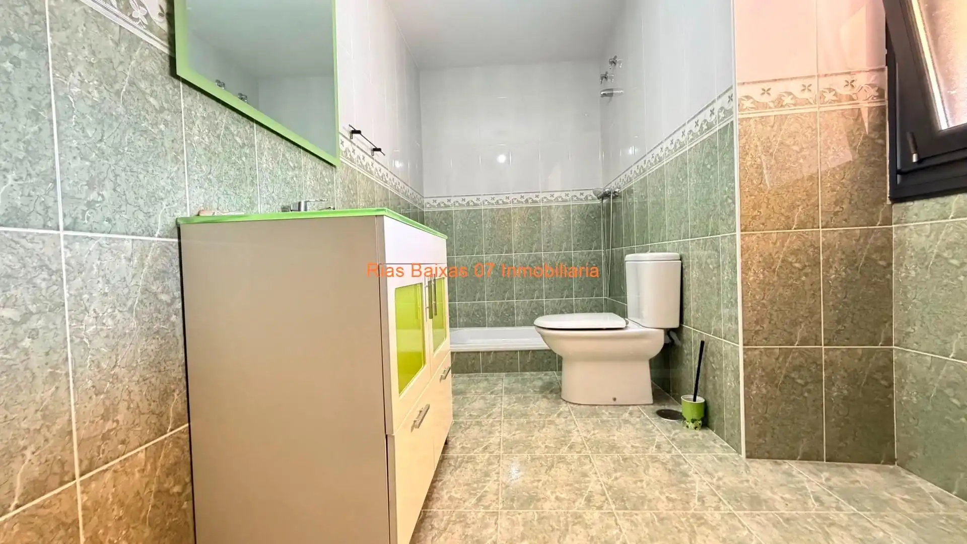 Baño de Casa o chalet en venta en Covelo con Calefacción, Jardín privado y Terraza