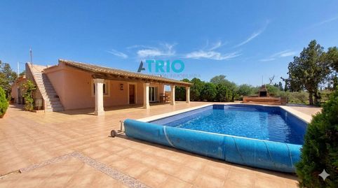 Finca rústica a 800 m del centro de Llucmajor, en parcela de 19.700 m con muro de piedra