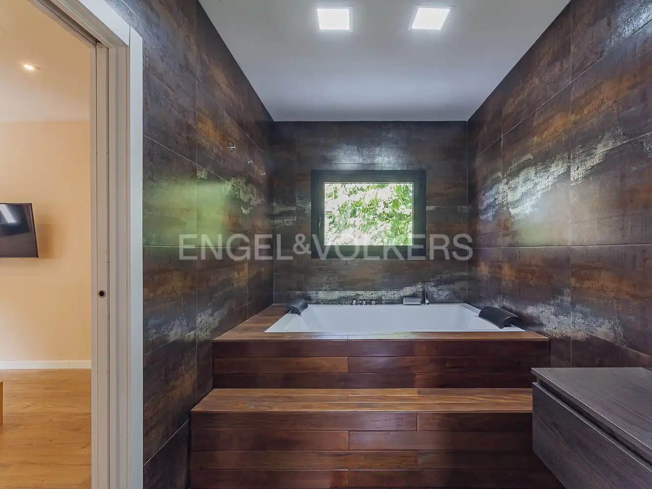 Bathroom of Houses for rent in Castelldefels  with Air Conditioner, Heating and Private garden