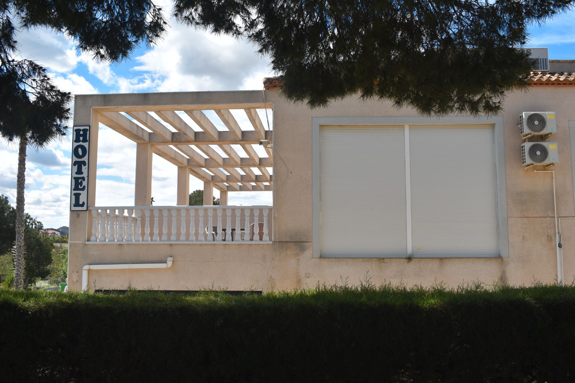Vista exterior de Edifici en venda en San Miguel de Salinas amb Alarma