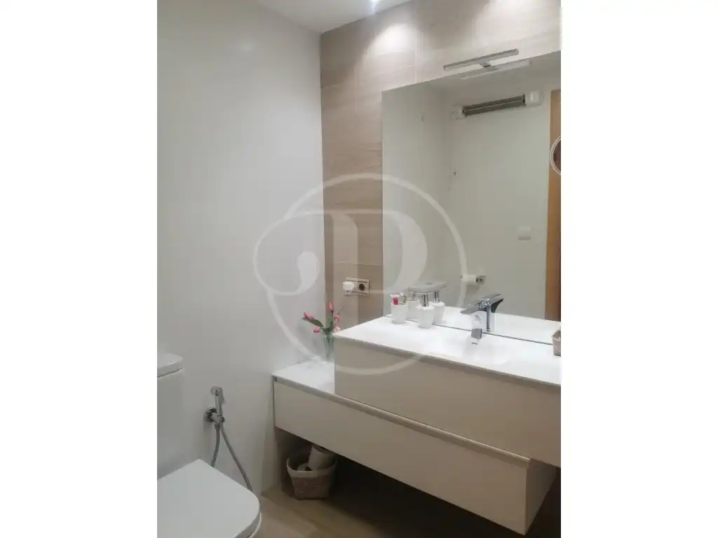 Baño de Apartamento en venta en Mislata con Aire acondicionado y Balcón