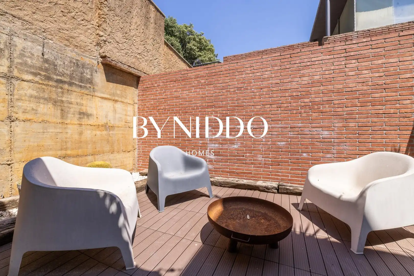Terrassa de Casa o xalet en venda en Sant Cugat del Vallès amb Calefacció, Jardí privat i Parquet