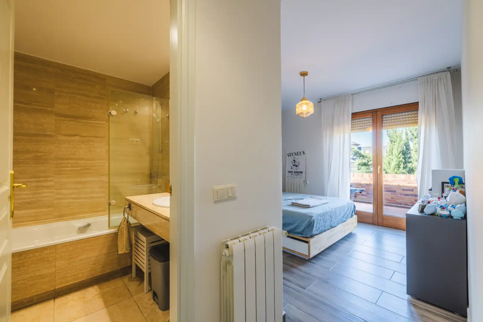 Schlafzimmer von Wohnung zum Verkauf in Las Rozas de Madrid mit Klimaanlage, Heizung und Gemeinschaftspool