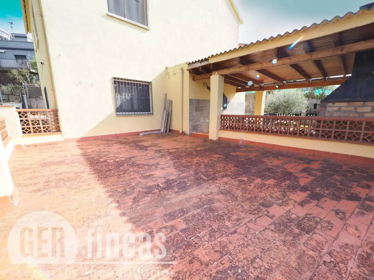 Vista exterior de Casa o chalet en venta en Terrassa con Aire acondicionado, Calefacción y Jardín privado