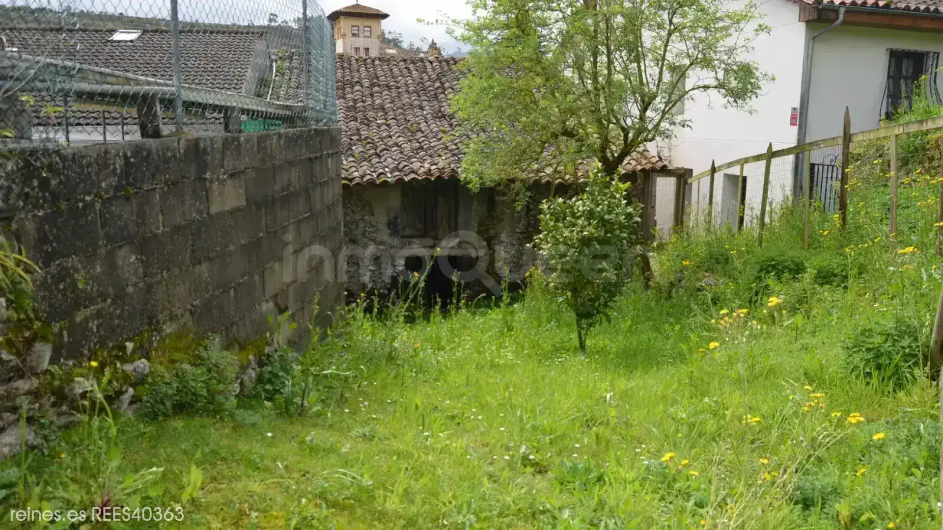Casa o xalet en venda en Ribadedeva amb Jardí privat
