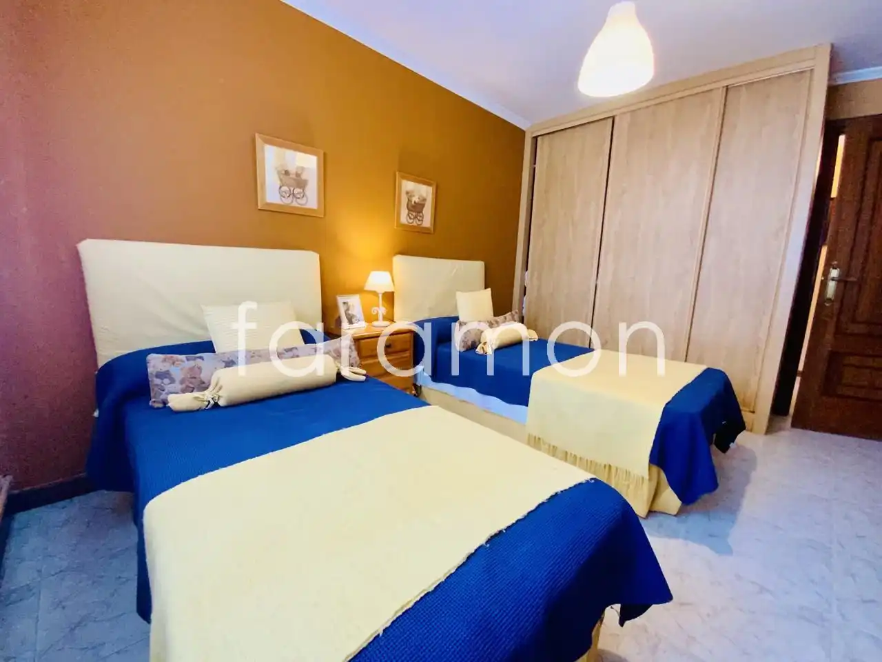Habitación de Casa o chalet en venta en Carracedelo con Calefacción, Jardín privado y Terraza