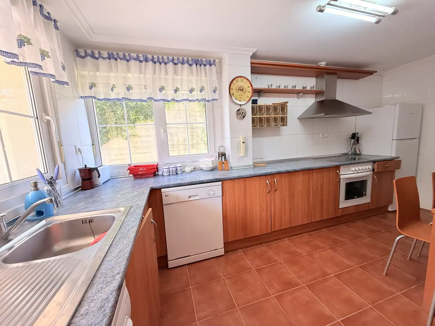Cocina de Casa adosada en venta en Alfoz de Lloredo con Calefacción, Jardín privado y Terraza