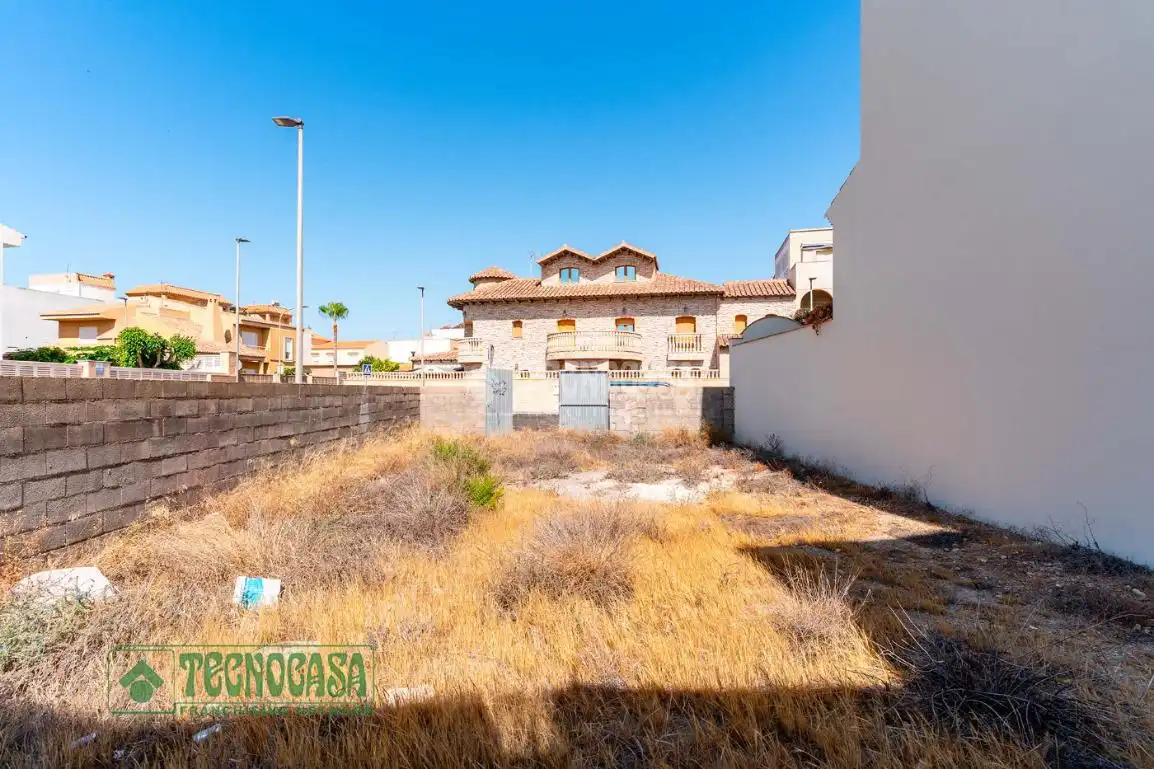 Wohnbaugrundstück zum Verkauf in Roquetas de Mar ciudad, imagen 14