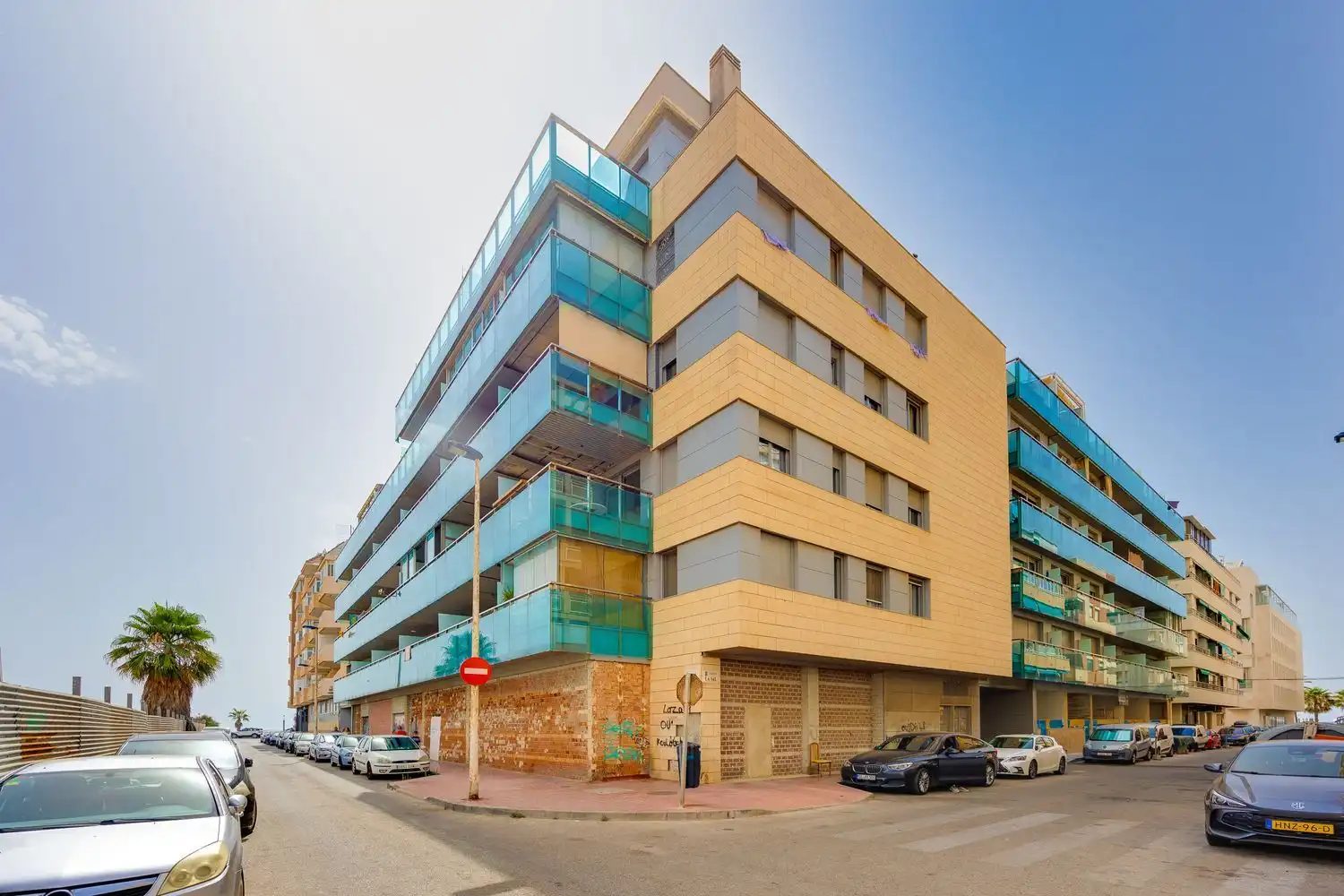 Vista exterior de Ático en venta en Torrevieja con Aire acondicionado, Terraza y Amueblado