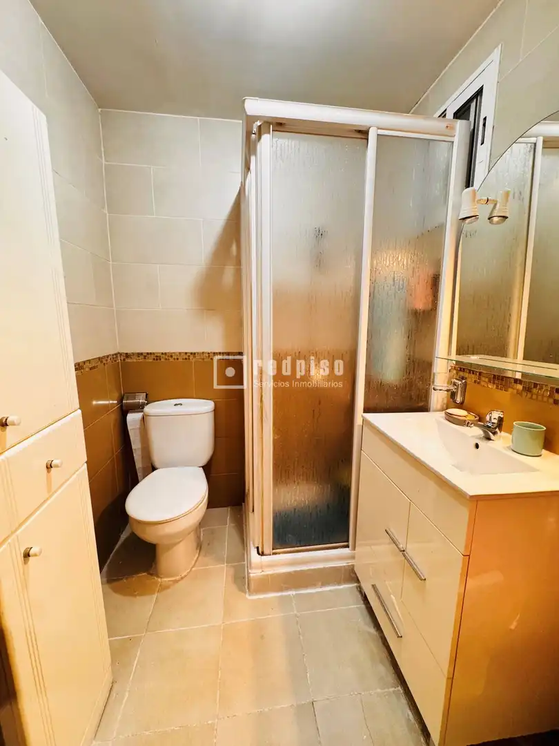 Baño de Piso en venta en Getafe con Calefacción, Amueblado y Alarma