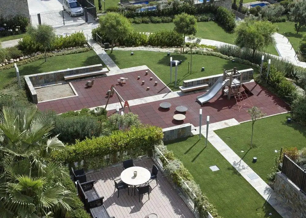 Terrassa de Pis en venda en Barcelona amb Aire condicionat, Calefacció i Jardí privat