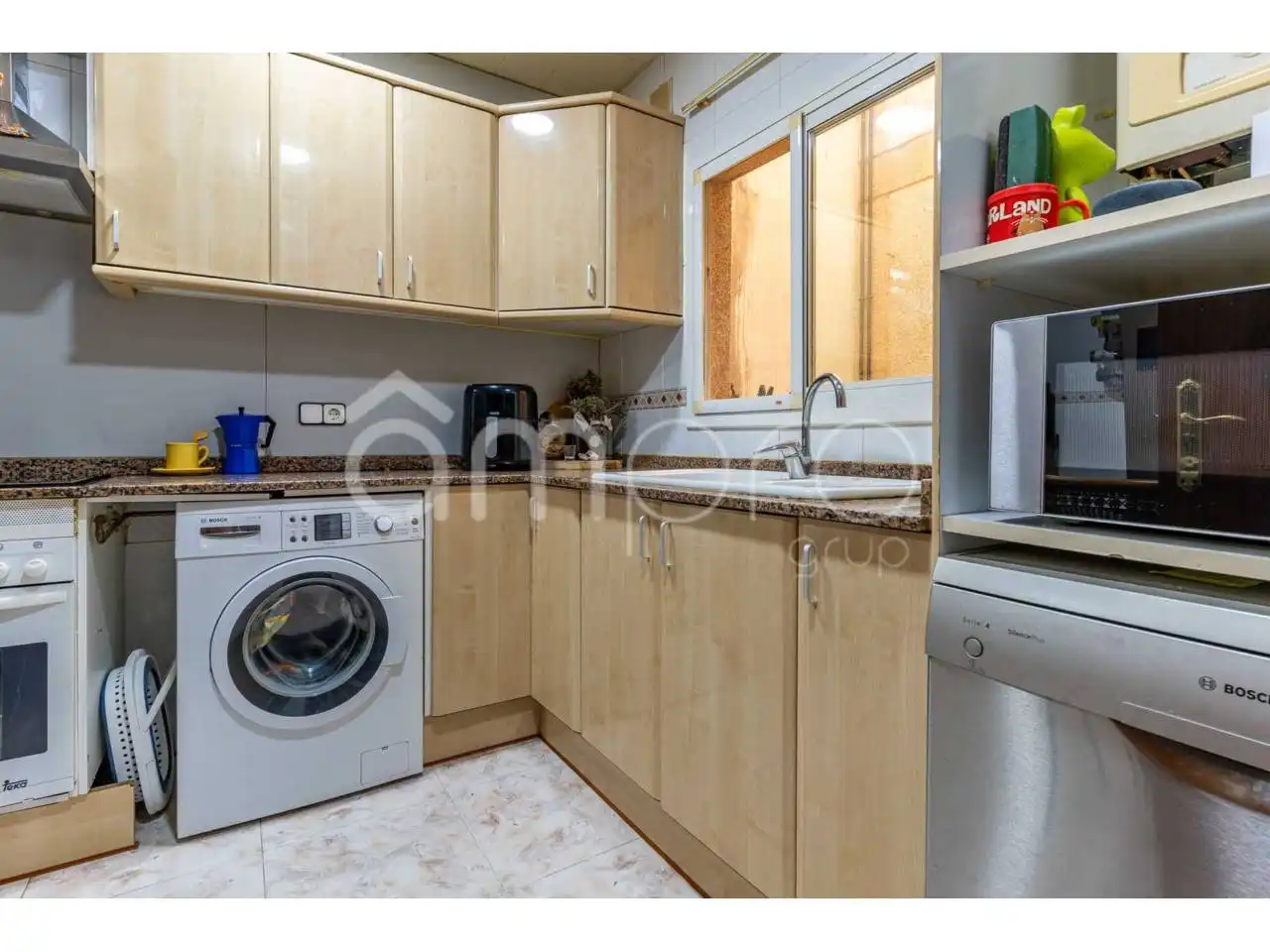 Cocina de Dúplex en venta en Vilanova i la Geltrú con Terraza, Balcón y Alarma