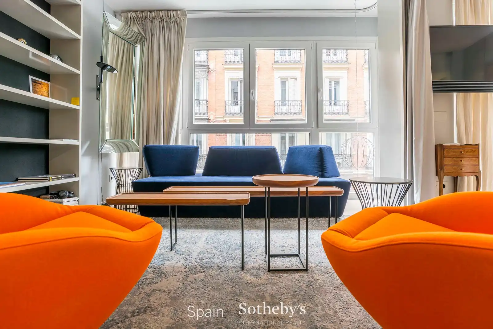 Sala d'estar de Apartament en venda en  Madrid Capital amb Aire condicionat, Calefacció i Terrassa