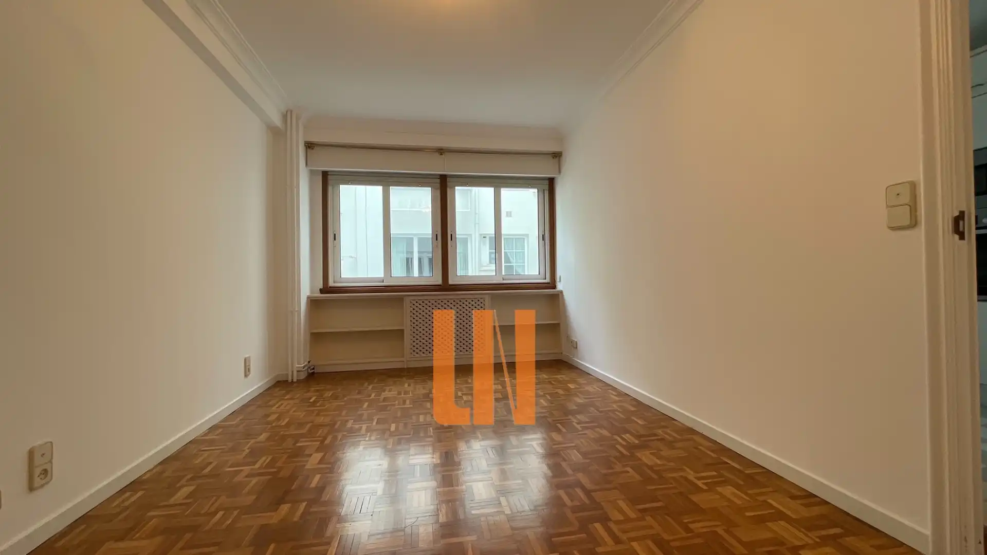Schlafzimmer von Wohnung zur Miete in A Coruña Capital  mit Heizung, Parkett und Ofen