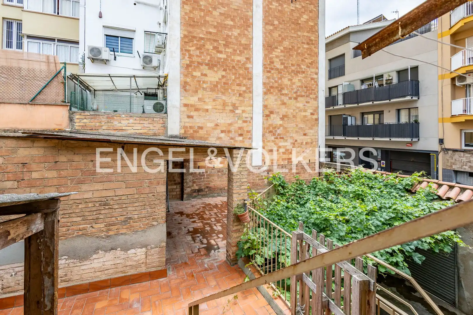 Terraza de Casa o chalet en venta en Sant Feliu de Llobregat con Calefacción, Jardín privado y Terraza