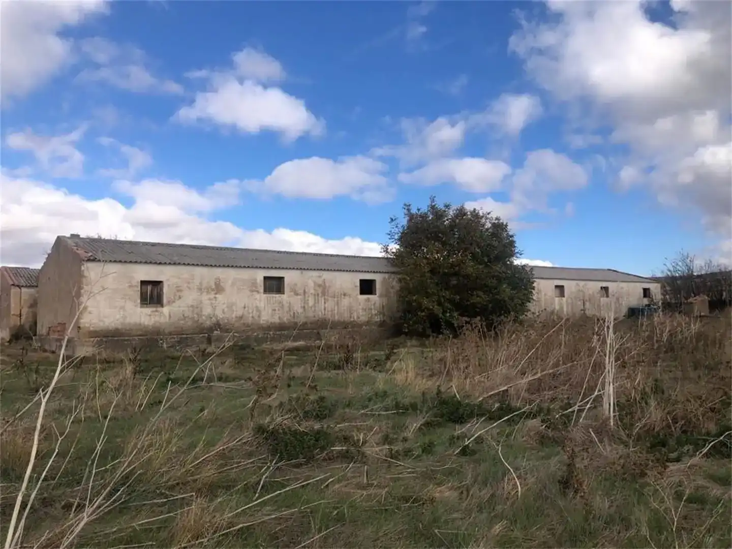 Vista exterior de Nau industrial en venda en Ólvega