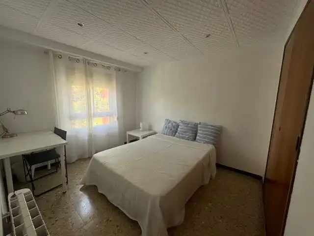 Habitación de Piso de alquiler en Alcoy / Alcoi con Calefacción, Terraza y Amueblado