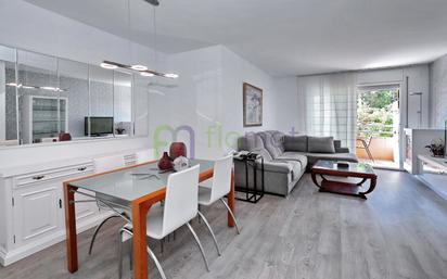 Living room of Flat for sale in Castellar del Vallès  with Air Conditioner and Balcony