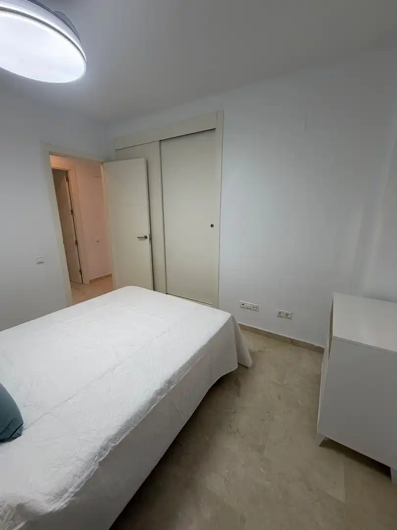 Bedroom of Flat for rent in Algeciras  with Terrace, Furnished and Community pool