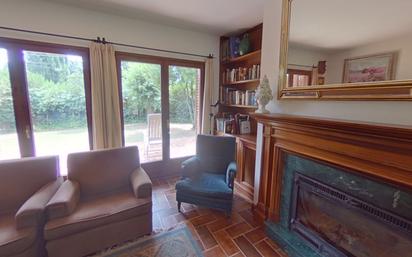 Living room of House or chalet for sale in Les Franqueses del Vallès  with Terrace, Swimming Pool and Balcony