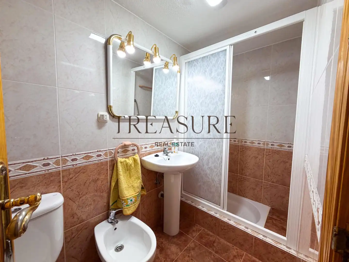 Habitación de Apartamento en venta en La Manga del Mar Menor con Terraza y Balcón