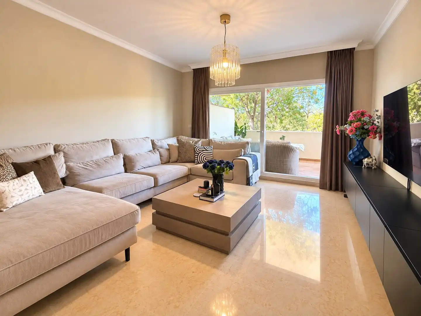 Living room of Flat for sale in Elviria - Cabopino