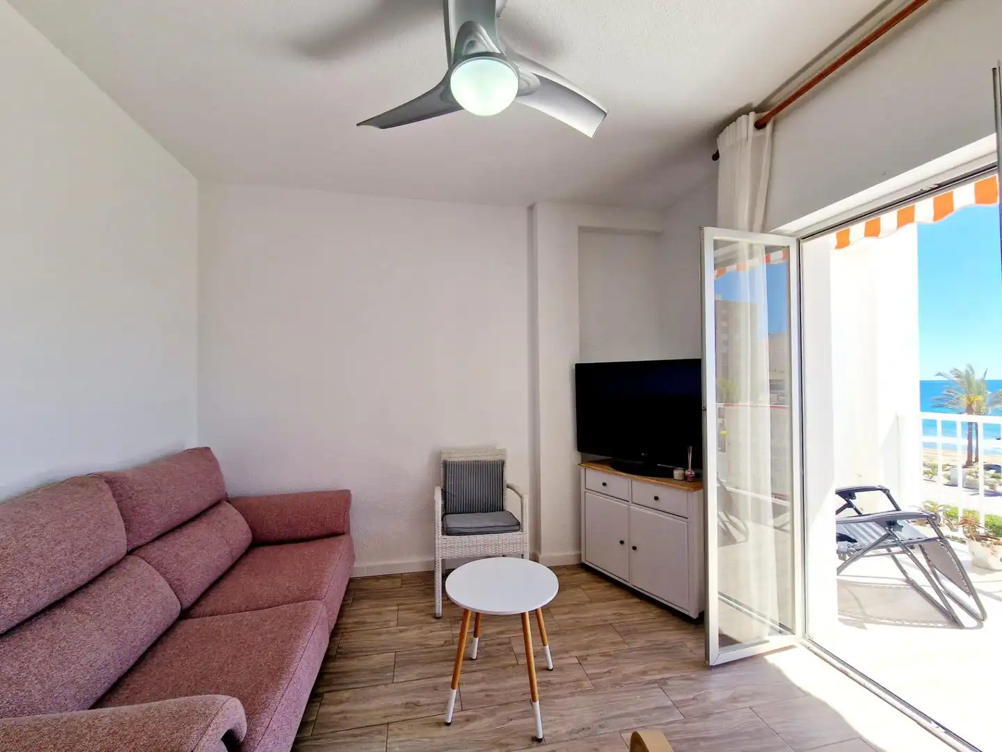 Sala d'estar de Àtic en venda en Pulpí amb Aire condicionat, Calefacció i Jardí privat