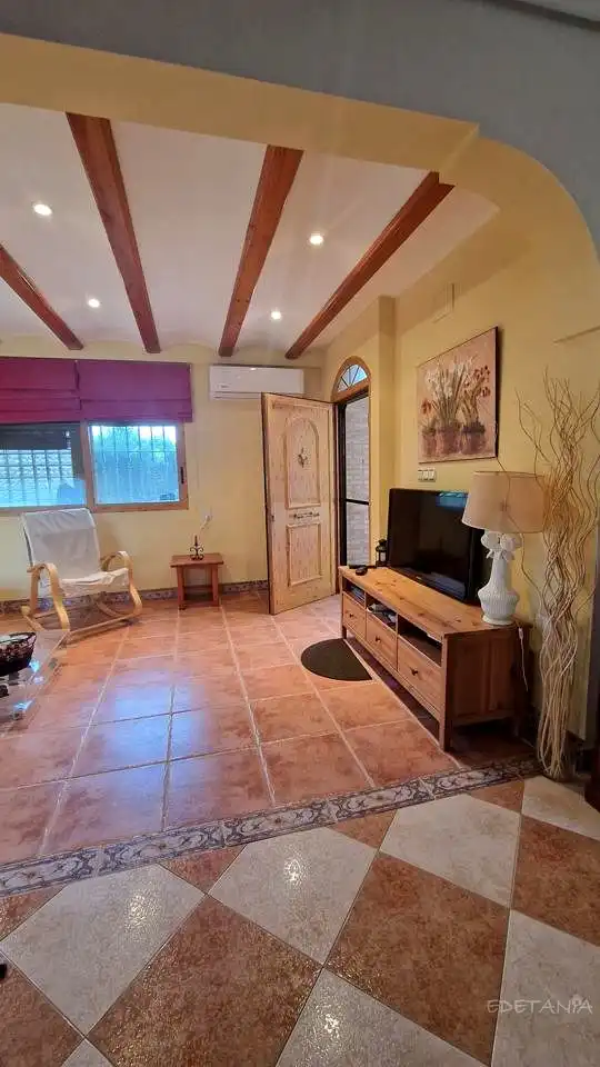 Casa o chalet de alquiler en 104, Moncada