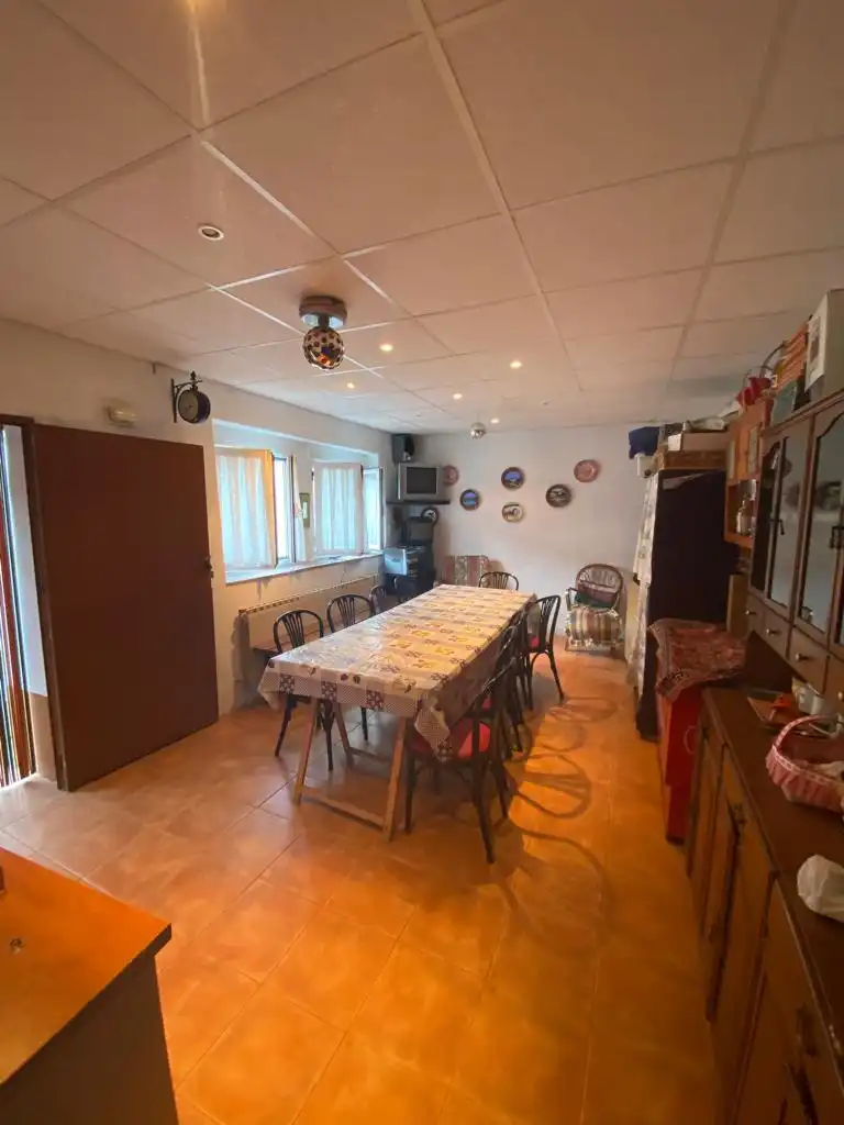 Comedor de Casa o chalet en venta en Algadefe con Calefacción, Trastero y Amueblado