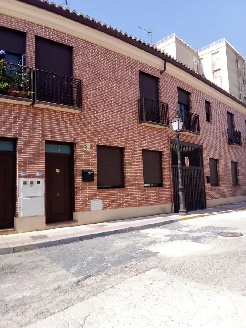 Casa a schiera con terrazza in vendita a Aldea del Fresno, imagen 2