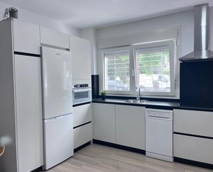 Kitchen of Study to rent in San Fernando